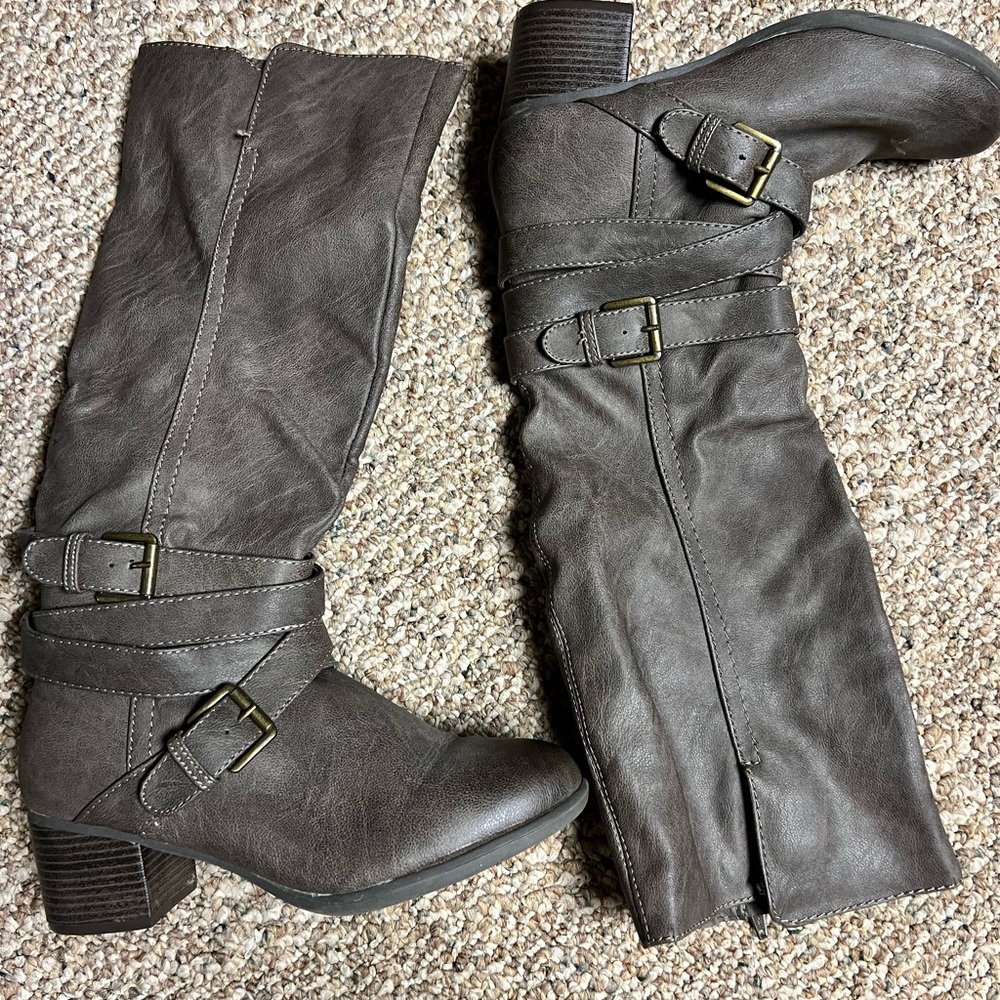 Women’s boots EUC